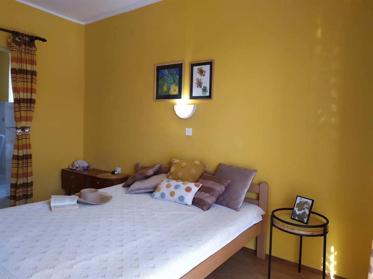Cozy Apartments Danica Novalja With Terrace - First Floor المظهر الخارجي الصورة