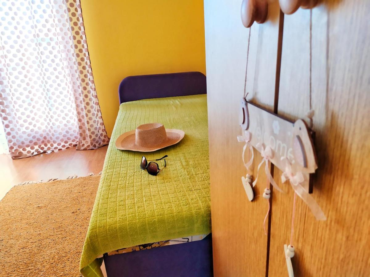Cozy Apartments Danica Novalja With Terrace - First Floor المظهر الخارجي الصورة