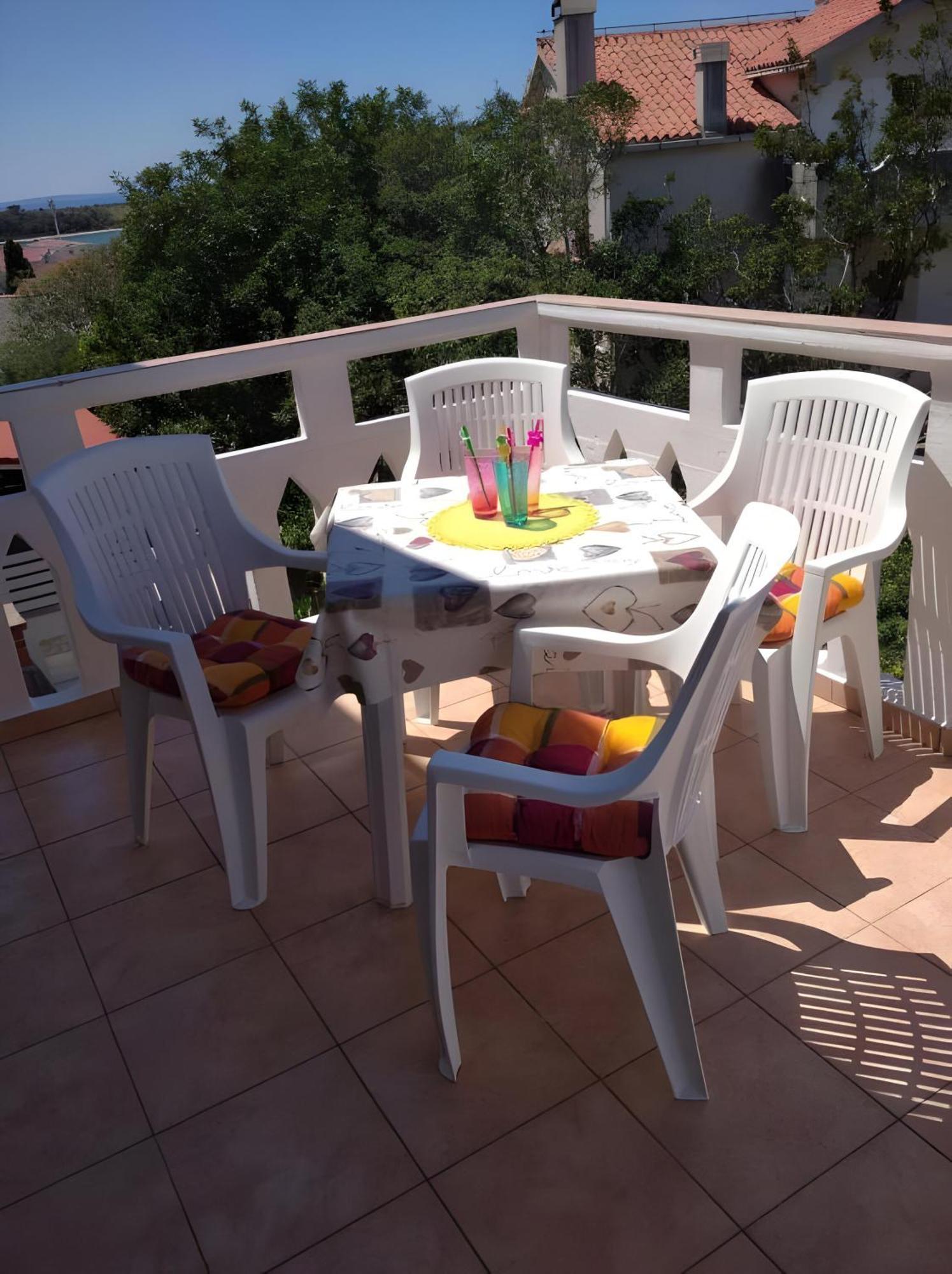 Cozy Apartments Danica Novalja With Terrace - First Floor المظهر الخارجي الصورة